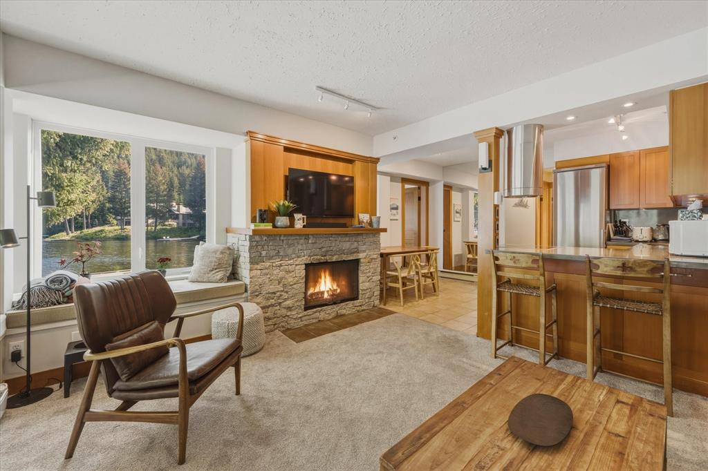 #17 – 3262 Archibald Way