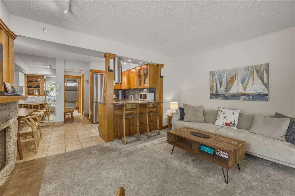 #17 – 3262 Archibald Way