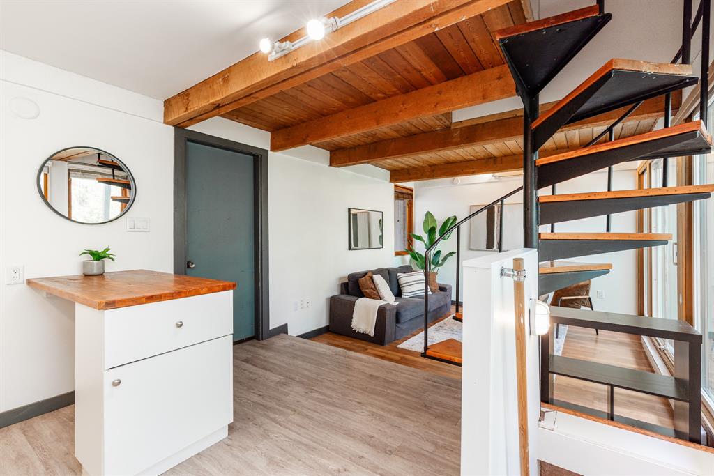 #12 – 2301 Cavendish Way