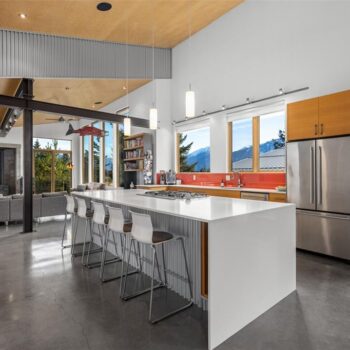 7465 Dogwood Street