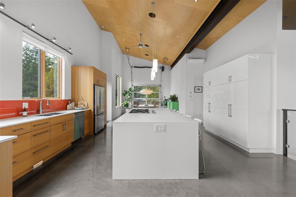 7465 Dogwood Street
