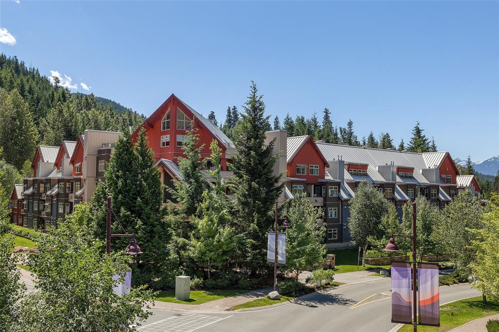 #212 – 2050 Lake Placid Road