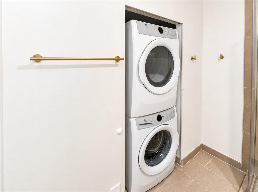 #107 – 2221 Gondola Way