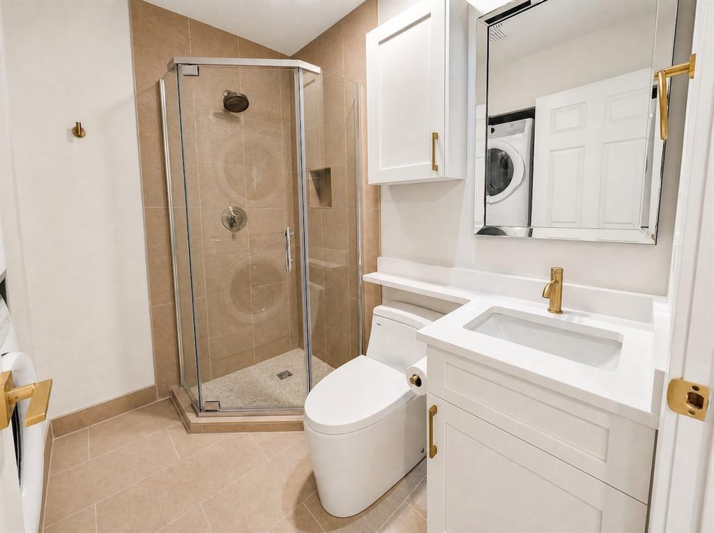 #107 – 2221 Gondola Way