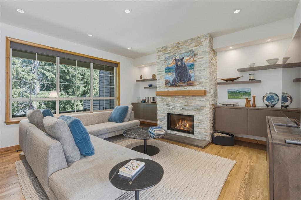 #38 – 8030 Nicklaus North Boulevard