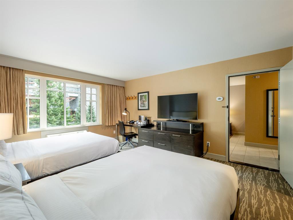 #366/368 – 4050 Whistler Way