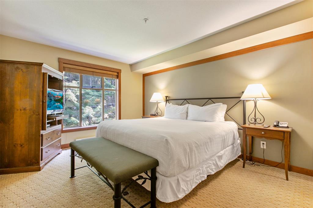 #310G2 – 4653 Blackcomb Way