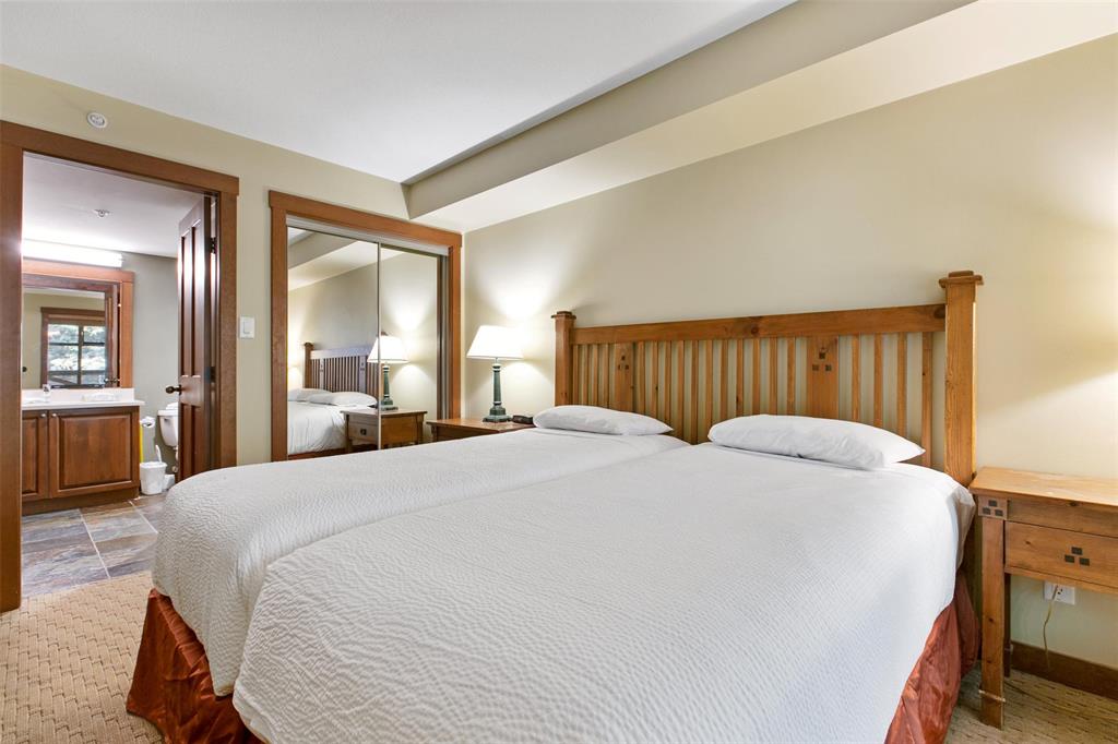 #310G2 – 4653 Blackcomb Way