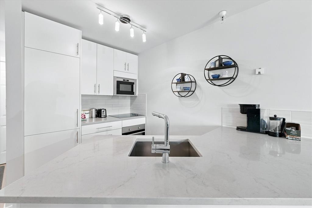 #252 – 4340 Lorimer Road