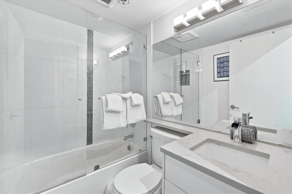 #252 – 4340 Lorimer Road