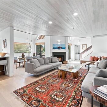 #4 – 4637 Blackcomb Way