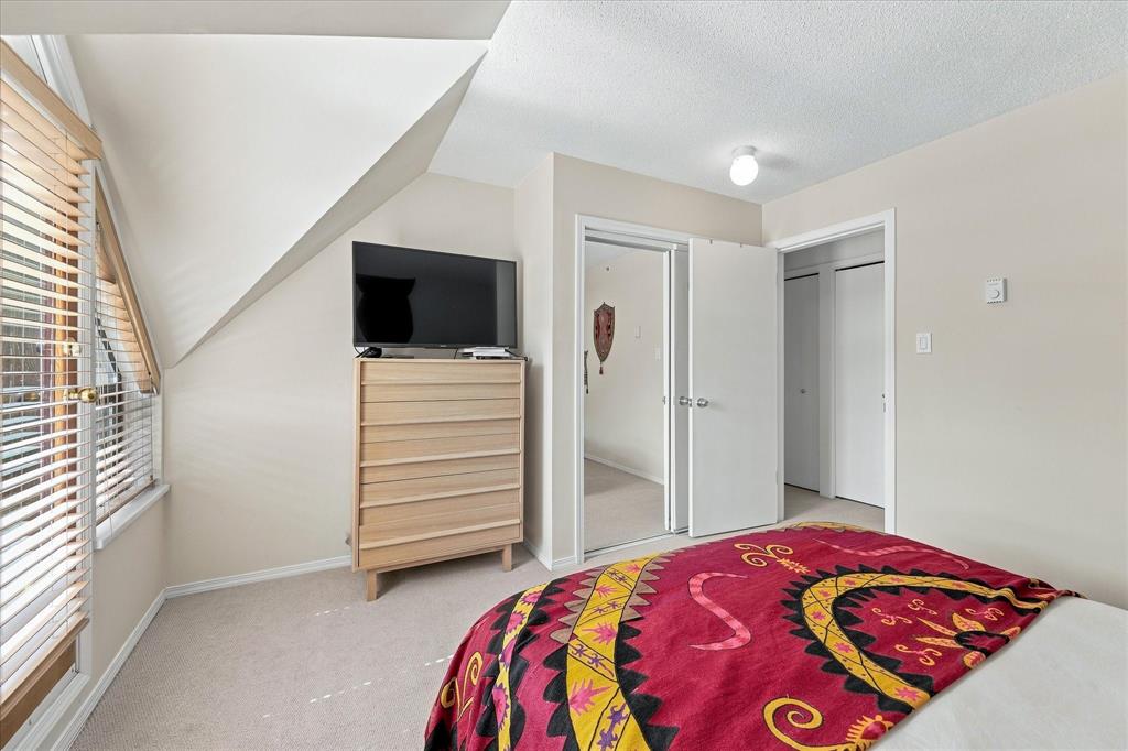 #4 – 4637 Blackcomb Way