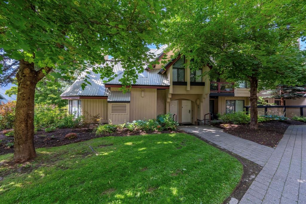 #4 – 4637 Blackcomb Way