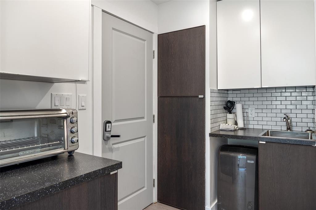 #301 – 2129 Lake Placid Road
