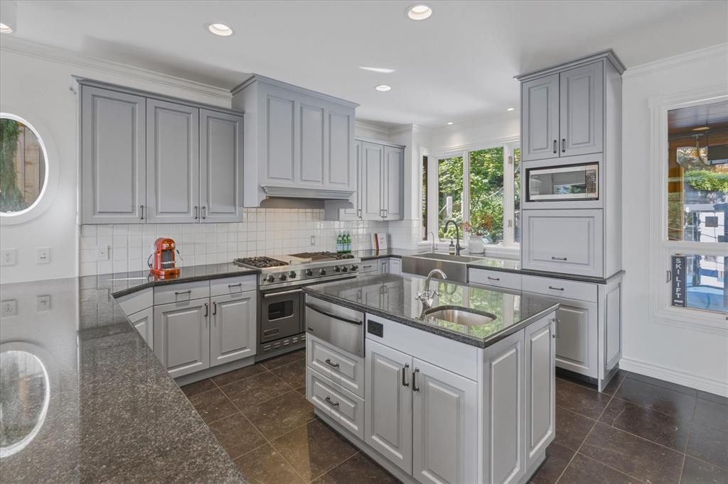 3426 Blueberry Drive