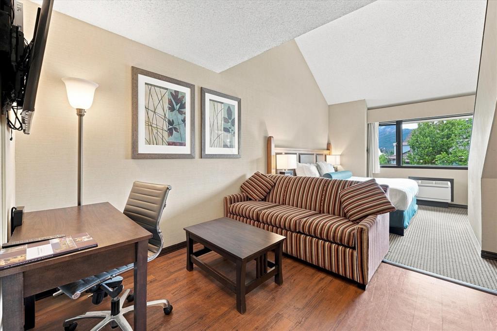 #227 – 4220 Gate Way Drive