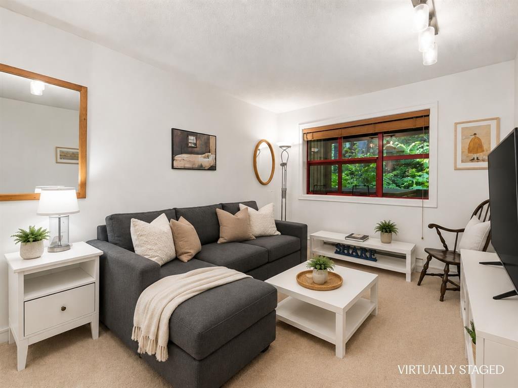 #40 – 4652 Blackcomb Way