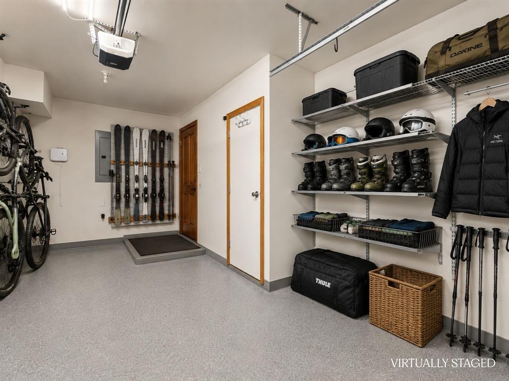 #40 – 4652 Blackcomb Way
