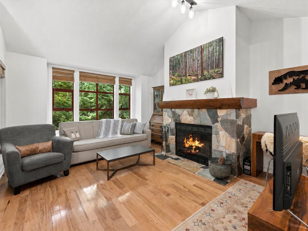 #40 – 4652 Blackcomb Way