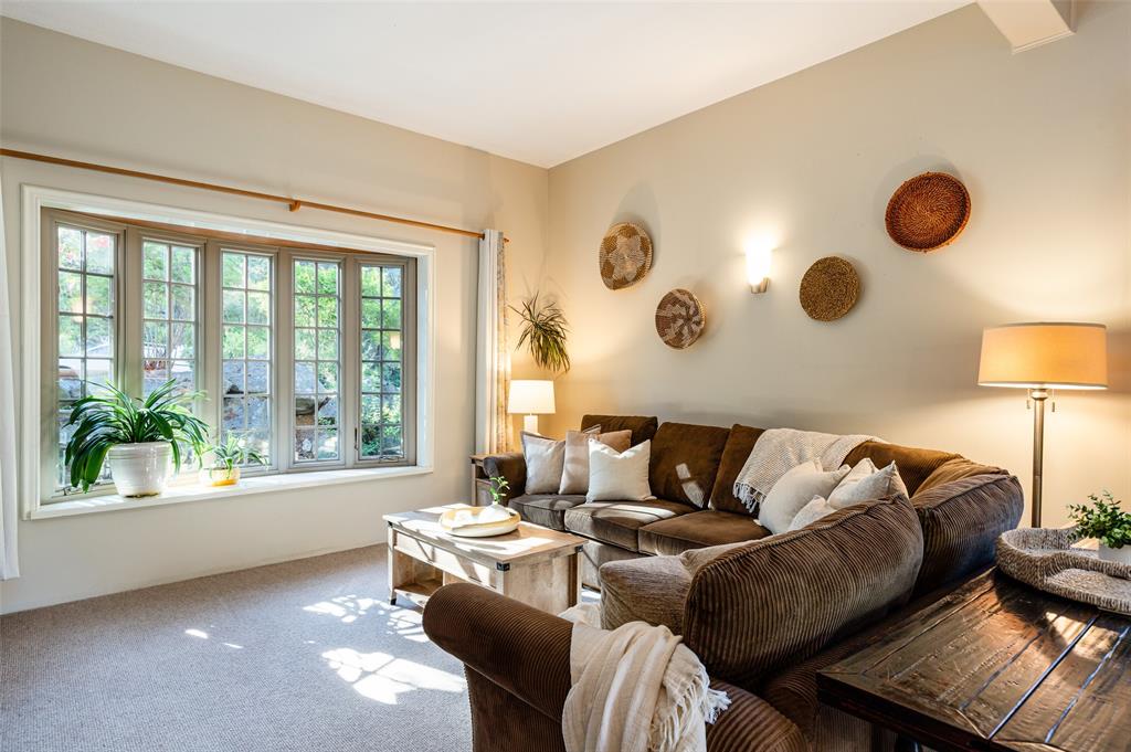 9167 Emerald Drive