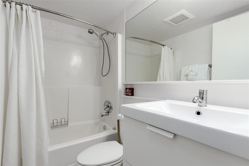 #4 – 2247 Sapporo Drive