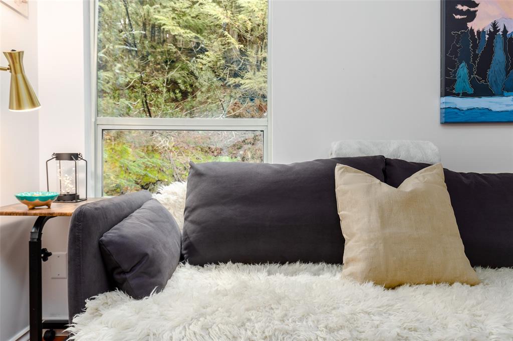 #4 – 2247 Sapporo Drive