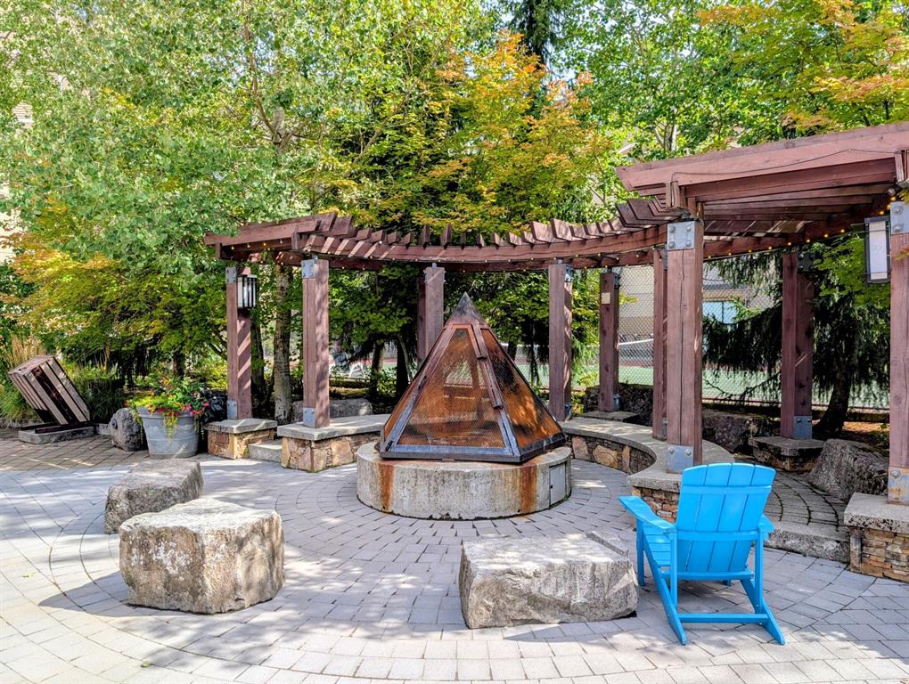 #903 – 4293 Moutain Square