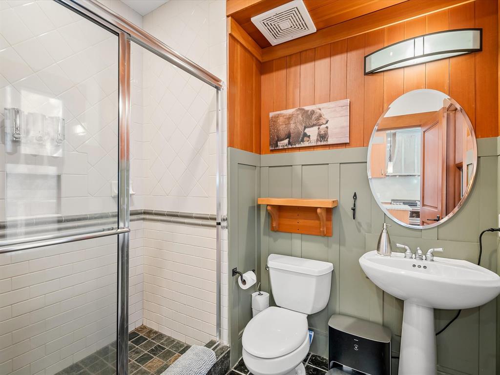 #23 – 2324 Taluswood Place