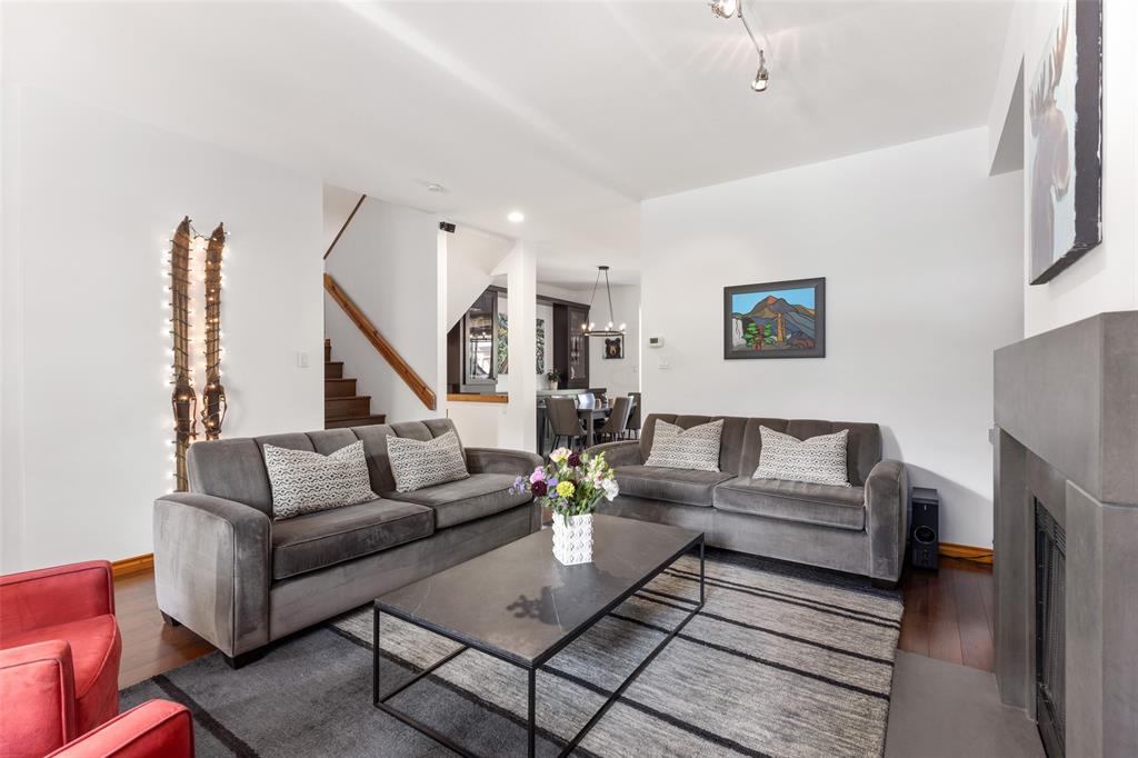#21 – 8030 Nicklaus North Boulevard