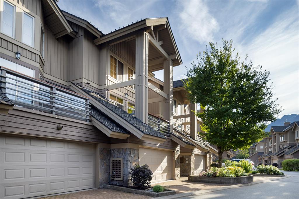 #21 – 8030 Nicklaus North Boulevard