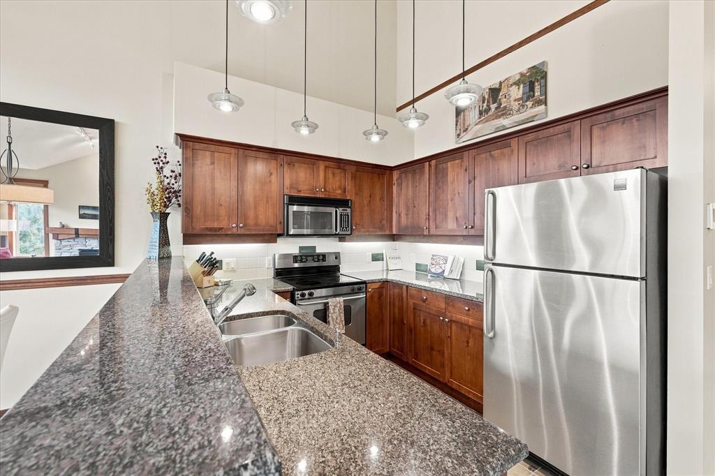 #7 – 2323 Taluswood Place