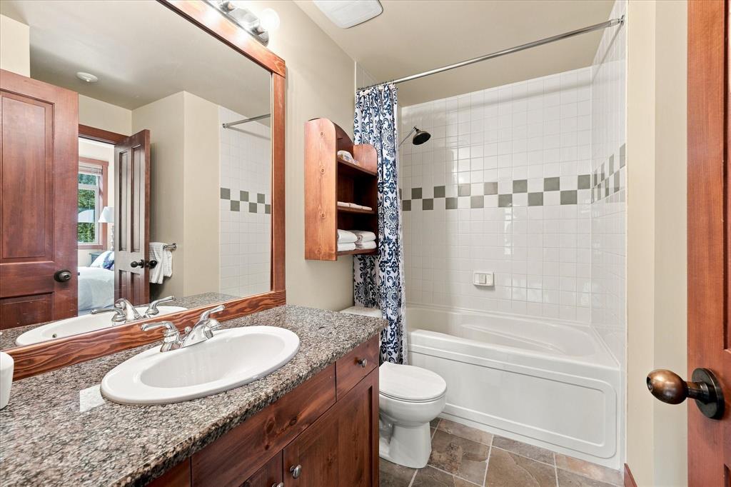 #7 – 2323 Taluswood Place