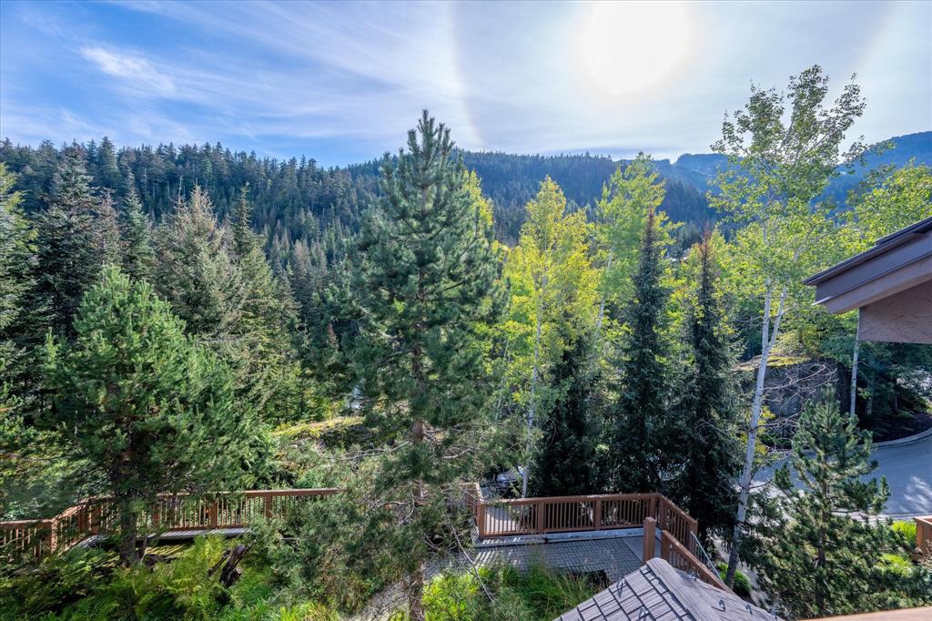 #7 – 2323 Taluswood Place