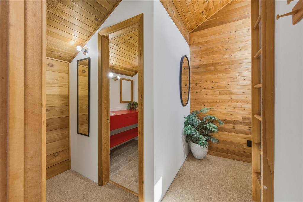 #C1 – 6900 Crabapple Drive