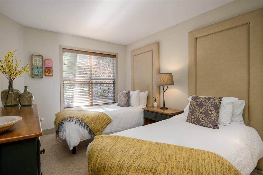 #23 – 4644 Blackcomb Way