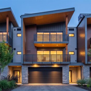 #16 – 2077 Garibaldi Way
