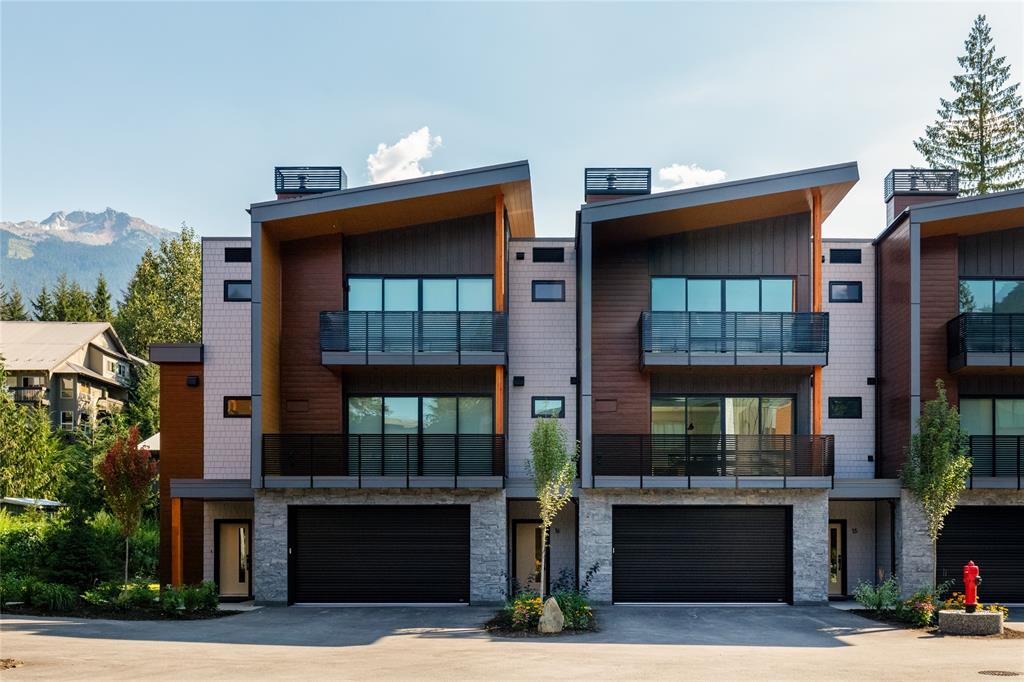 #16 – 2077 Garibaldi Way