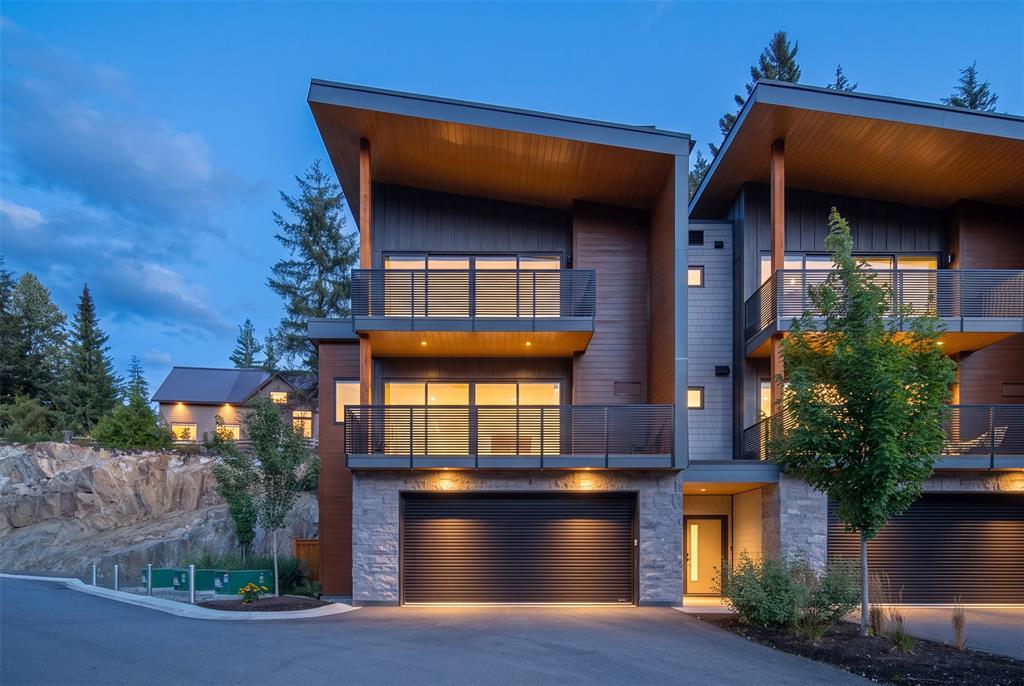 #20 – 2077 Garibaldi Way