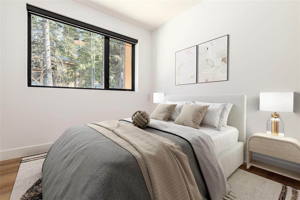 #20 – 2077 Garibaldi Way