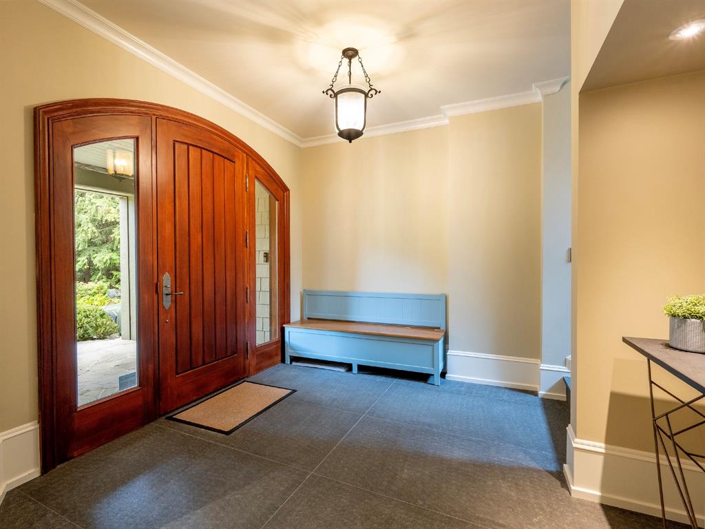 3232 Peak Drive