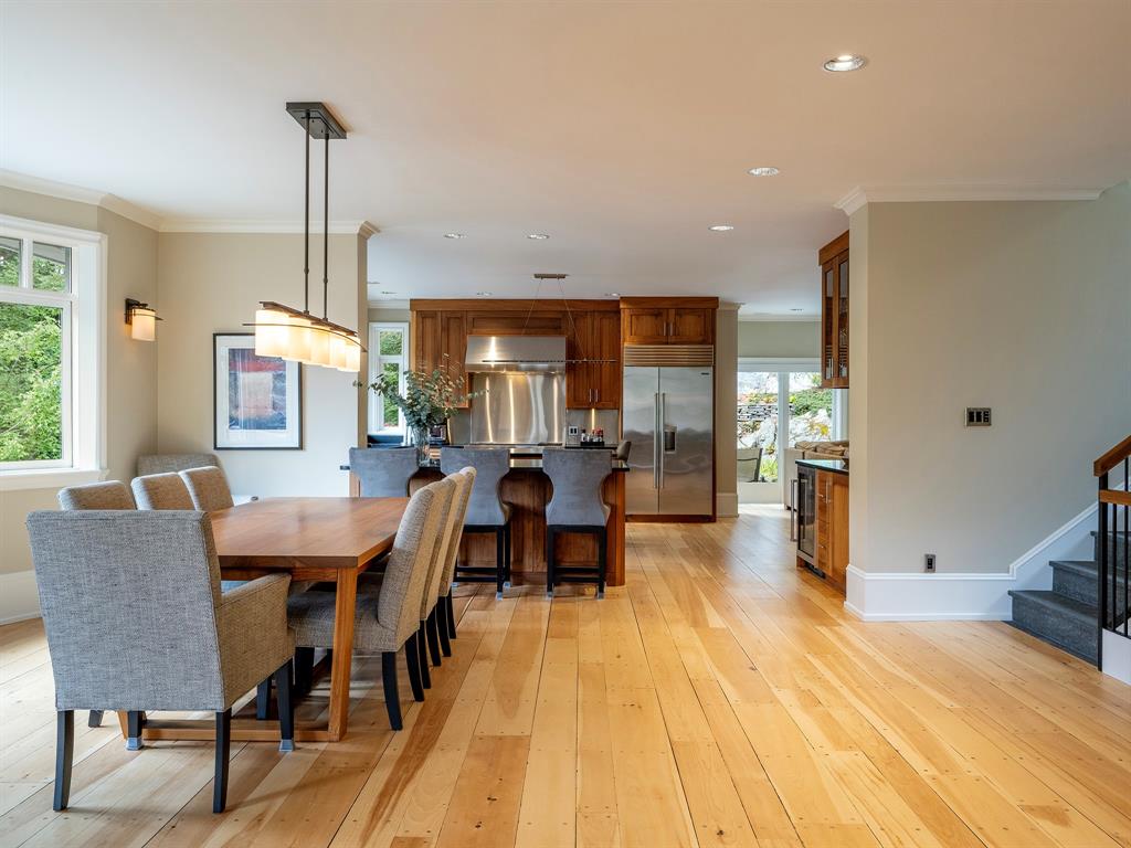 3232 Peak Drive