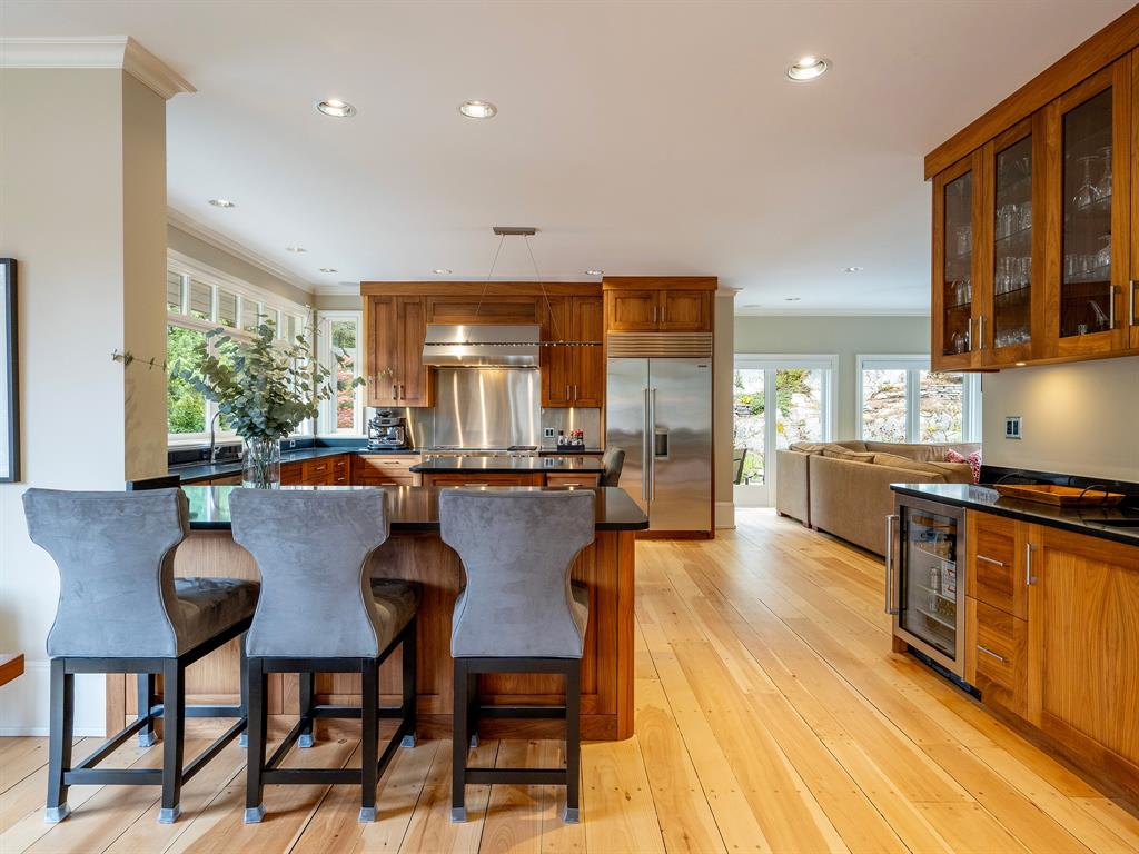 3232 Peak Drive