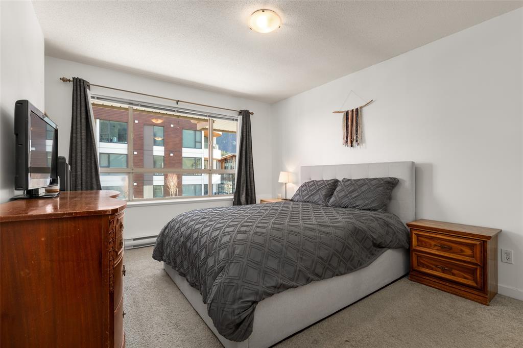 #313 – 38003 Second Avenue