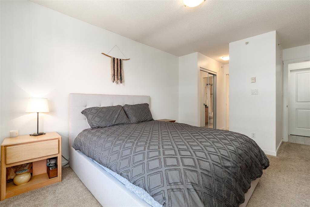 #313 – 38003 Second Avenue