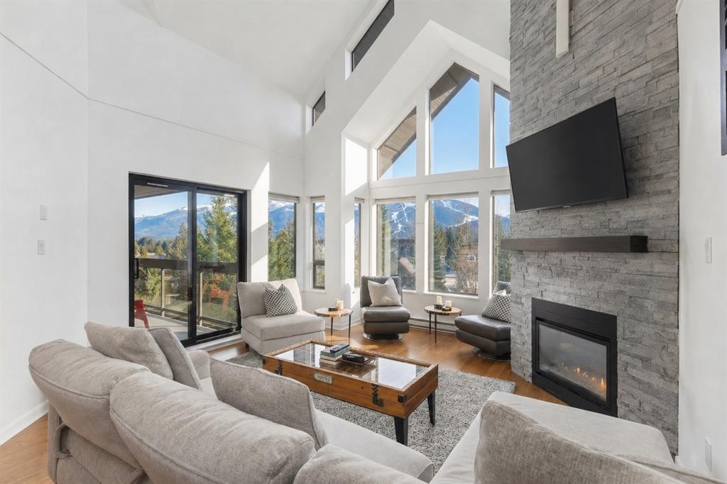 #302 – 3212 Blueberry Drive