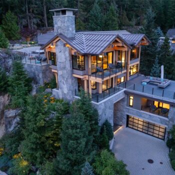 7465 Treetop Lane