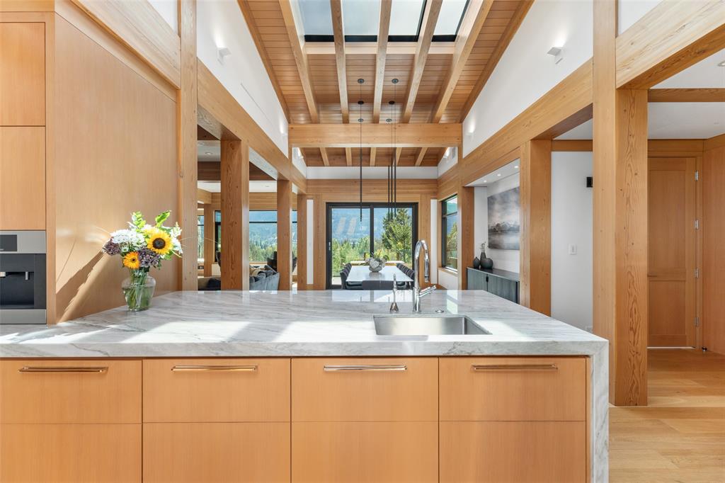 7465 Treetop Lane