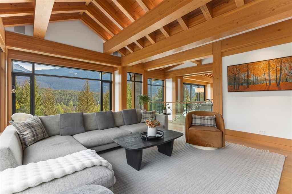 7465 Treetop Lane