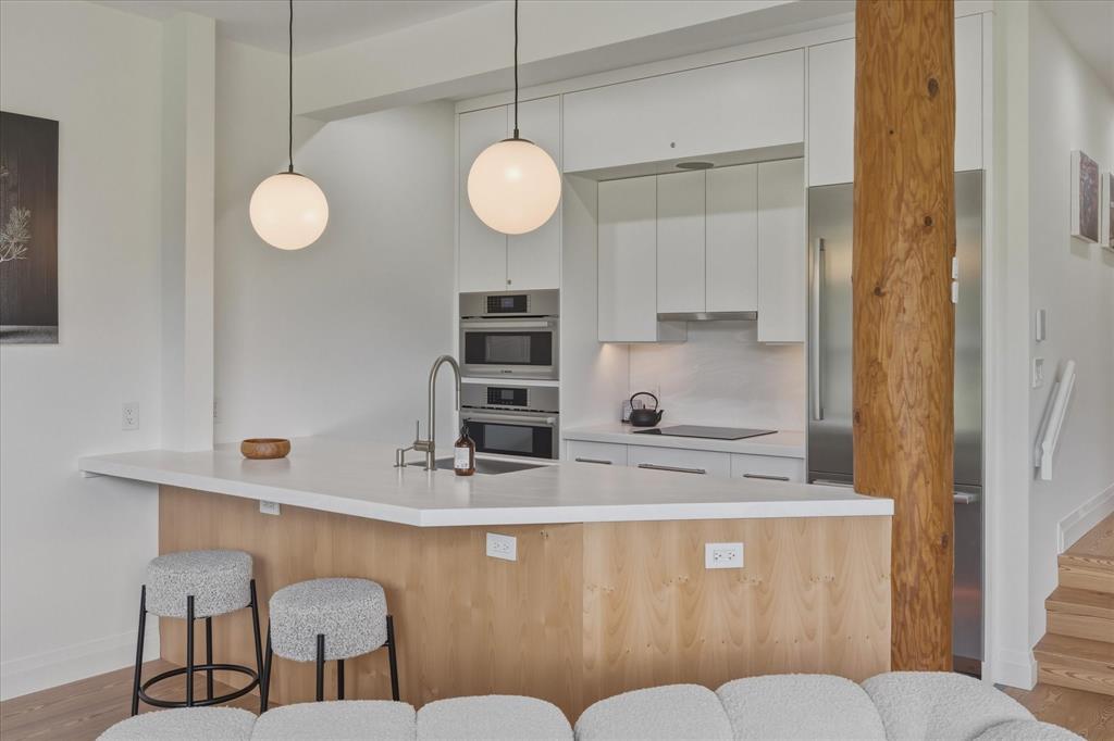 #5 – 4644 Blackcomb Way