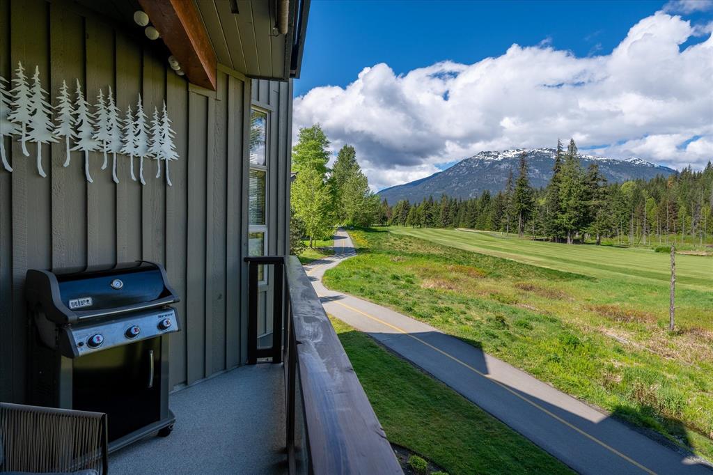 #5 – 4644 Blackcomb Way